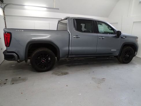 Used 2022 GMC Sierra 1500 Elevation image 24