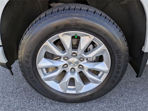 Used 2021 Chevrolet Silverado 1500 Custom image 11