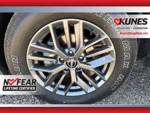 Used 2023 Nissan Rogue S AWD/4WD image 15