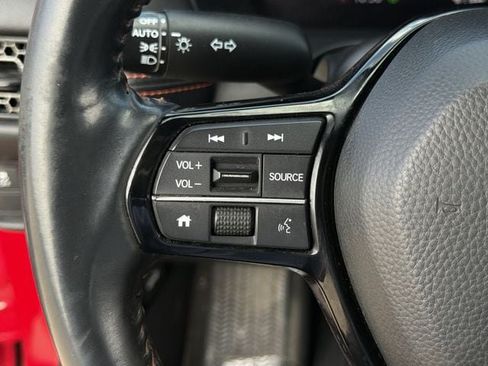Used 2025 Honda HR-V Sport image 12