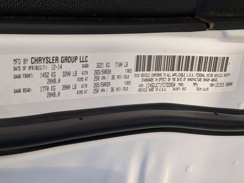 Used 2015 Dodge Durango R/T w/ Technology Group AWD/4WD image 28
