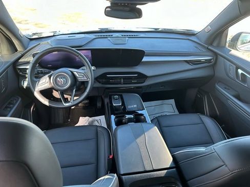 Used 2025 Buick Enclave Preferred image 19