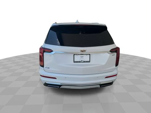 Certified 2024 Cadillac XT6 Premium Luxury w/ Technology Package FWD image 7