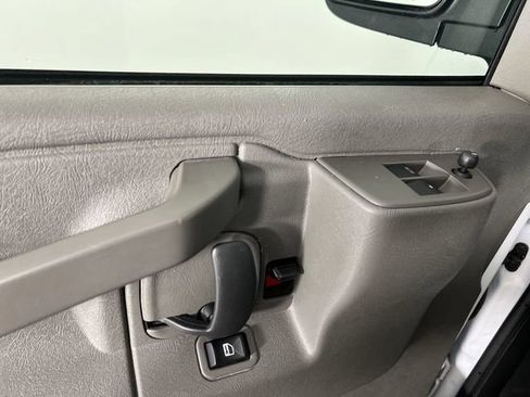 Certified 2024 GMC Savana 2500 w/ Driver Convenience Package RWD image 19