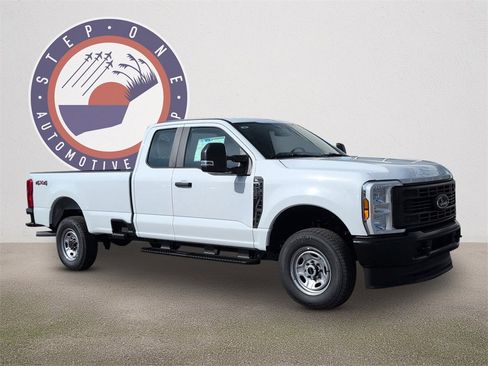 New 2026 Ford F250 XL image 2
