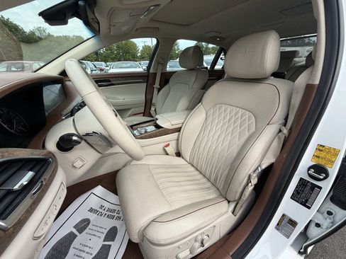 Used 2020 Genesis G90 5.0 Ultimate AWD/4WD image 13