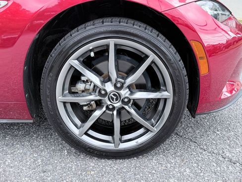 Used 2021 MAZDA MX-5 Miata Grand Touring RWD image 25