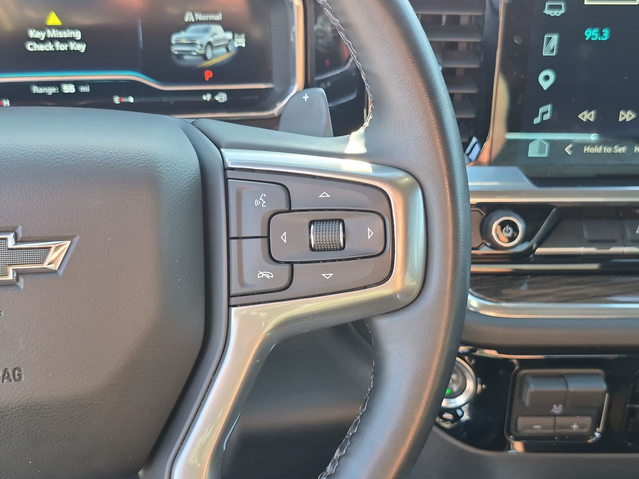 Used 2023 Chevrolet Silverado 1500 RST w/ Z71 Off-Road Package AWD/4WD image 18