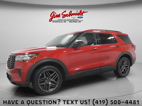 Used 2025 Ford Explorer ST-Line w/ ST-Line Street Pack AWD/4WD image 1