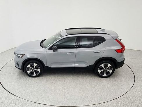 Used 2024 Volvo XC40 B5 Plus w/ Protection Package Premier AWD/4WD image 38