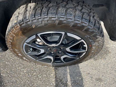 Used 2025 Jeep Compass Trailhawk image 30