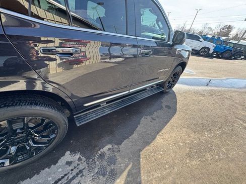 Used 2025 GMC Yukon Denali w/ Sun & Power Step Package AWD/4WD image 69