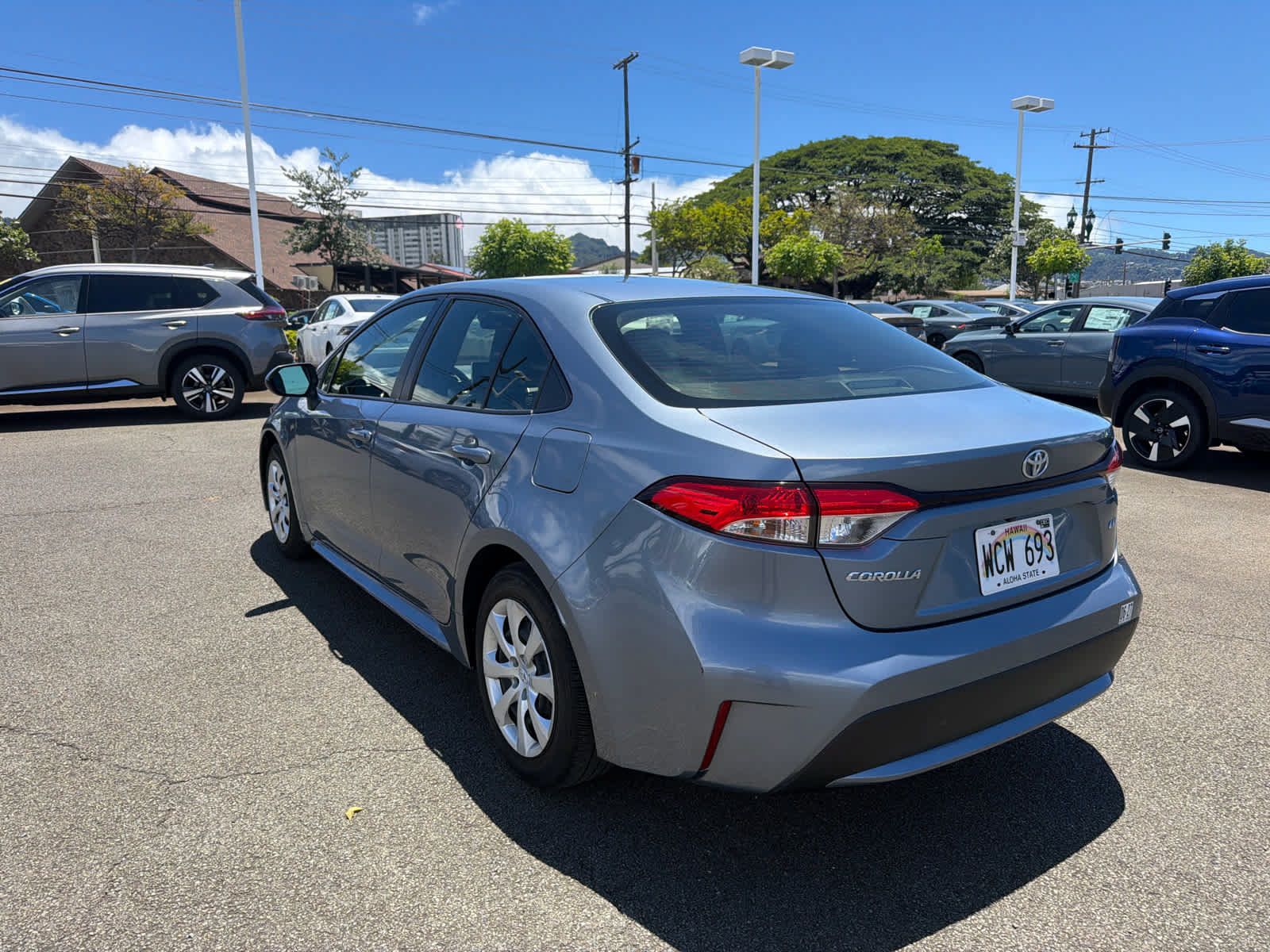 Used 2021 Toyota Corolla LE FWD image 4