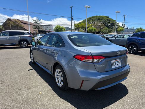 Used 2021 Toyota Corolla LE FWD image 4