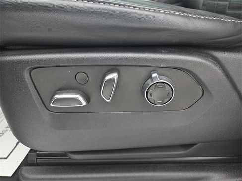 Used 2023 Cadillac Escalade ESV Sport Platinum w/ LPO, ONYX Package image 22