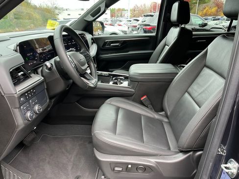 Used 2025 Chevrolet Tahoe Z71 image 9