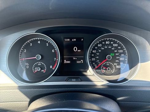 Used 2016 Volkswagen Golf S FWD image 12