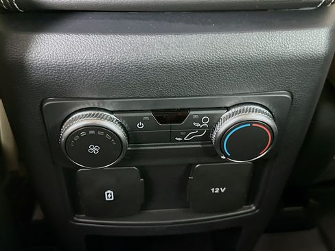 Used 2021 Ford Explorer XLT w/ Equipment Group 202A image 27