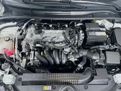 Used 2021 Toyota Corolla LE image 31