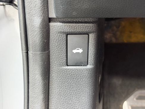 Used 2025 Honda Accord Sport image 29