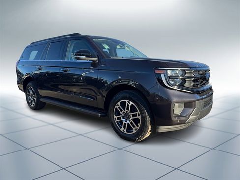 New 2025 Ford Expedition Max Active image 2