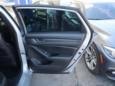 Used 2021 Honda Accord Sport image 10