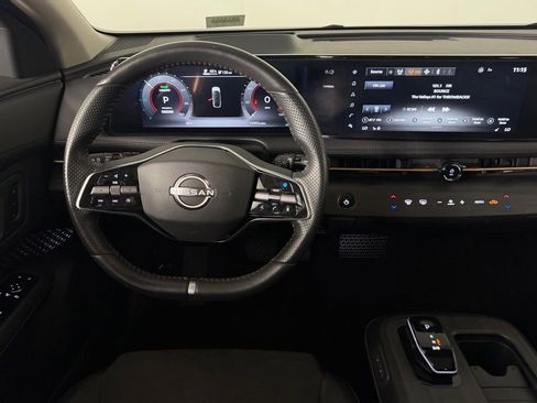 Used 2024 Nissan Ariya FWD image 14