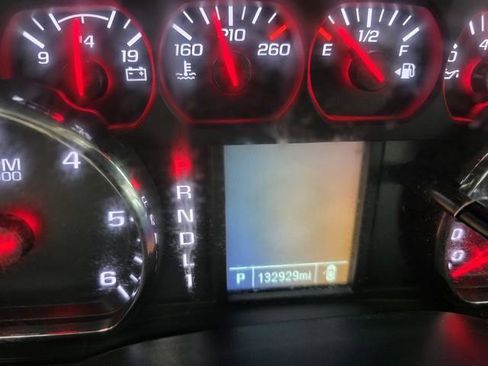 Used 2018 Chevrolet Silverado 2500 W/T w/ Snow Plow Prep Package image 11