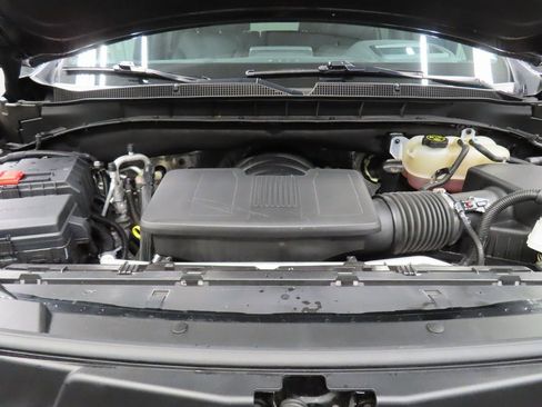 Used 2024 Chevrolet Suburban High Country image 29