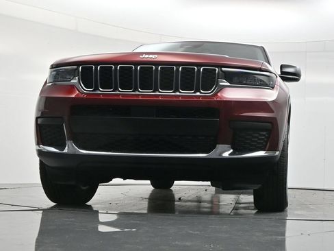 Used 2023 Jeep Grand Cherokee L Laredo w/ Luxury Tech Group I AWD/4WD image 47