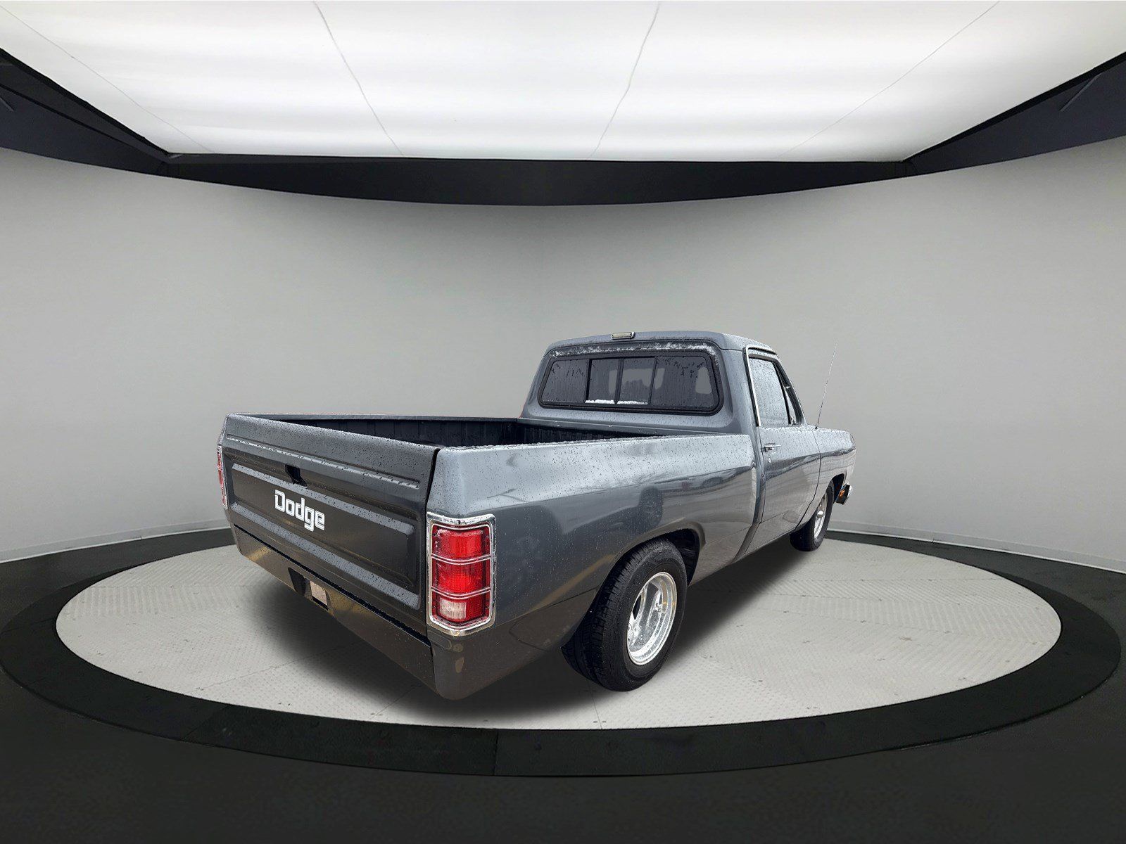 Used 1987 Dodge D/W Truck 150 RWD image 6
