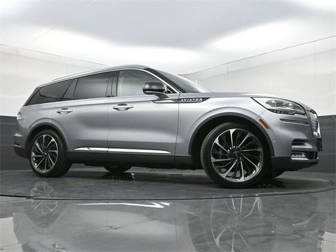 Used 2021 Lincoln Aviator Reserve w/ Equipment Group 202A image 38