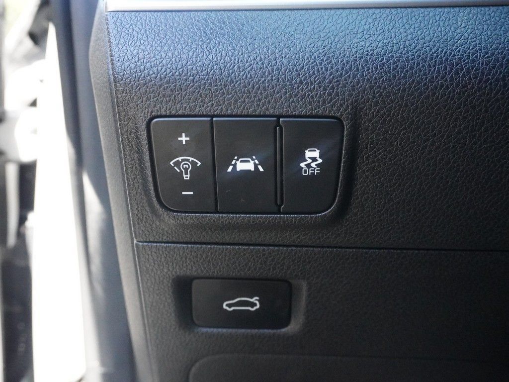 Used 2023 Kia K5 GT-Line AWD/4WD image 38