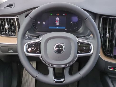 Certified 2026 Volvo XC60 B5 Plus w/ Protection Package Premier image 23