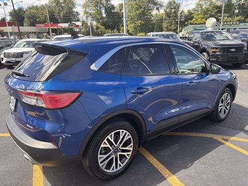 Used 2022 Ford Escape SEL image 8