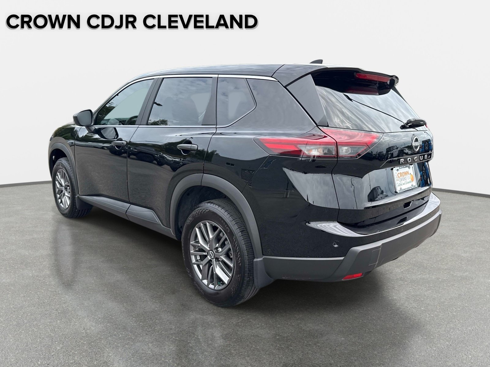 Used 2026 Nissan Rogue S FWD image 6