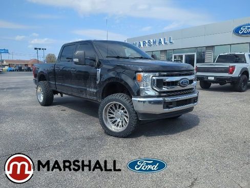 Used 2020 Ford F250 XLT image 1