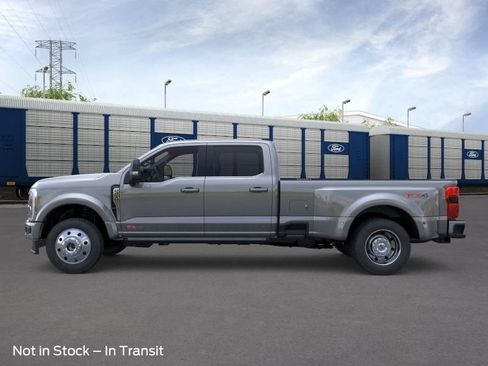 New 2026 Ford F450 4x4 Crew Cab Super Duty image 4