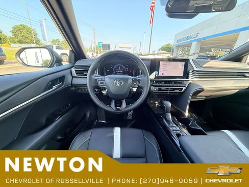 Used 2026 Toyota Camry SE FWD image 11