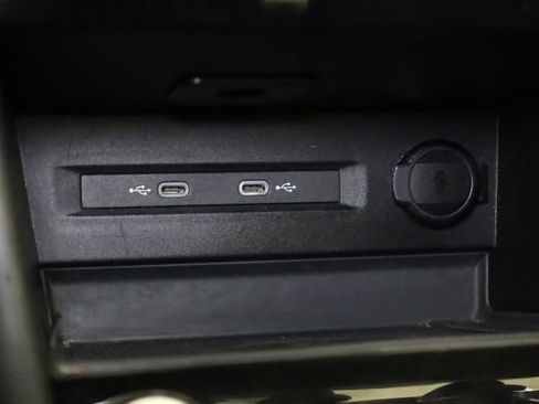 Used 2024 Volkswagen Taos SE FWD image 26