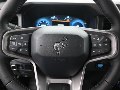 New 2025 Ford Bronco Badlands image 10