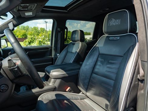 Used 2025 GMC Sierra 1500 AT4X w/ AT4X AEV Edition AWD/4WD image 12