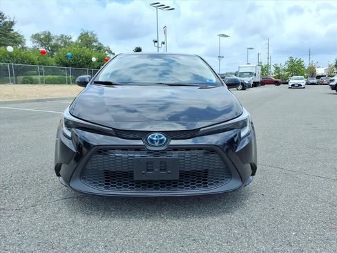 Used 2024 Toyota Corolla LE FWD image 10