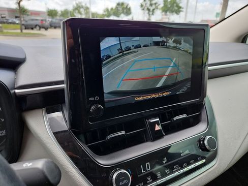 Used 2024 Toyota Corolla LE image 14