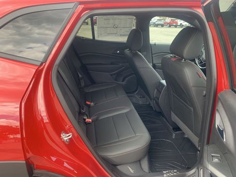 New 2026 Chevrolet Trax RS FWD image 7