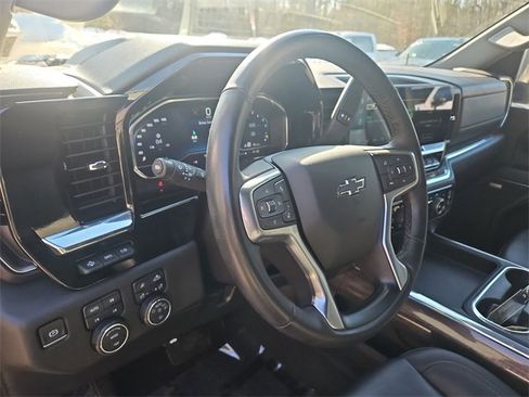 Used 2024 Chevrolet Silverado 2500 LTZ w/ LTZ Plus Package image 10