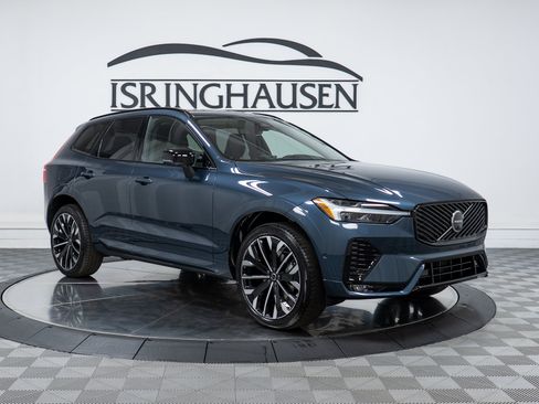 New 2026 Volvo XC60 B5 Ultra w/ Climate Package AWD/4WD image 3