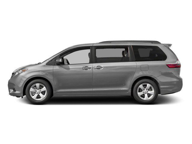 Used 2016 Toyota Sienna LE FWD image 3