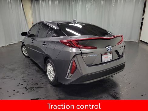 Used 2021 Toyota Prius Prime XLE image 6