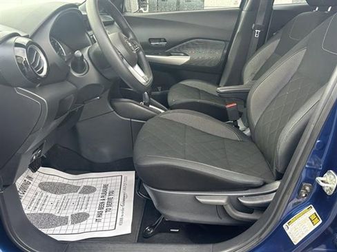 Used 2020 Nissan Kicks SV image 13